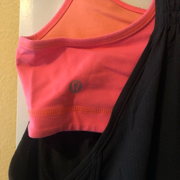 Lululemon ‘Tuck Me In’ Tank - Picture 6 of 9